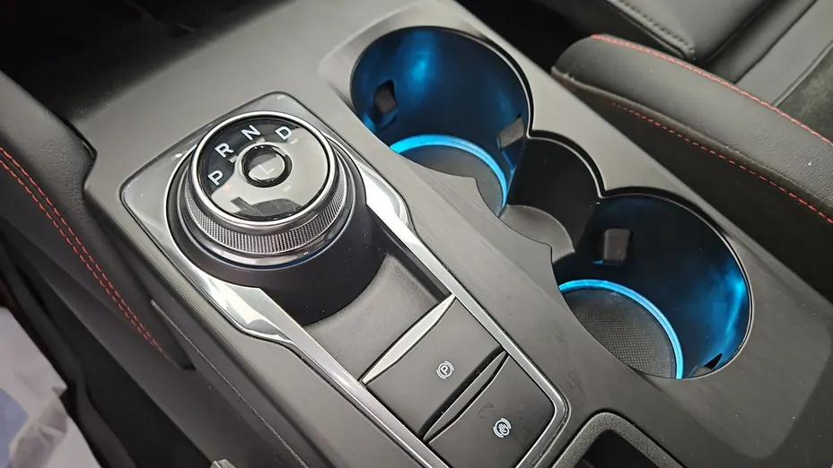 FORD Kuga -