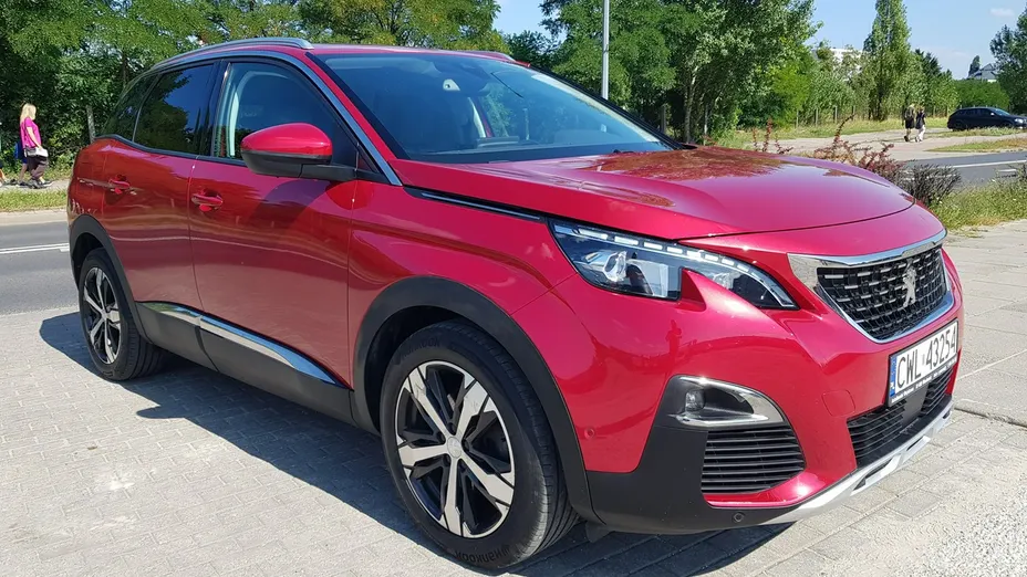 PEUGEOT 3008 -
