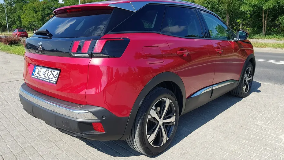 PEUGEOT 3008 -