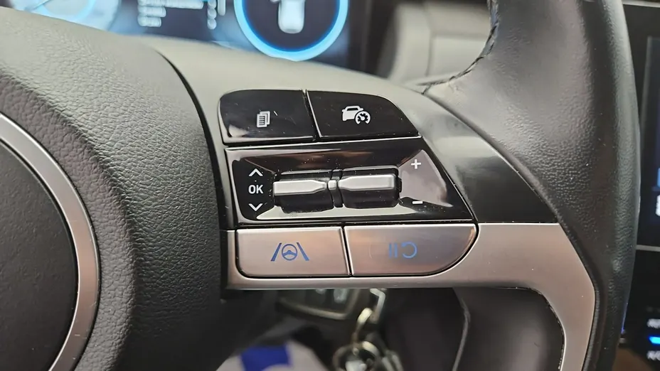 HYUNDAI Tucson -