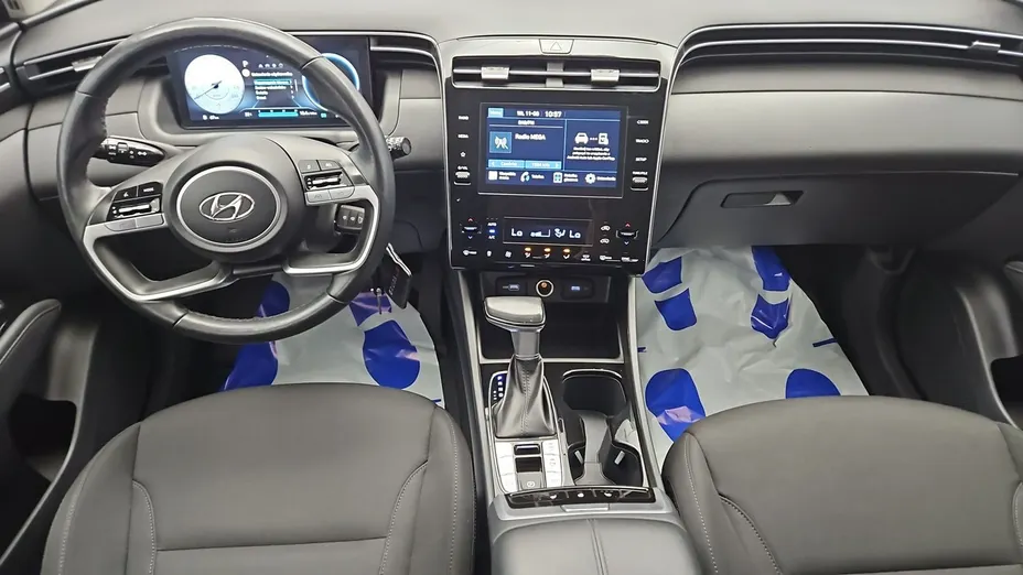 HYUNDAI Tucson -