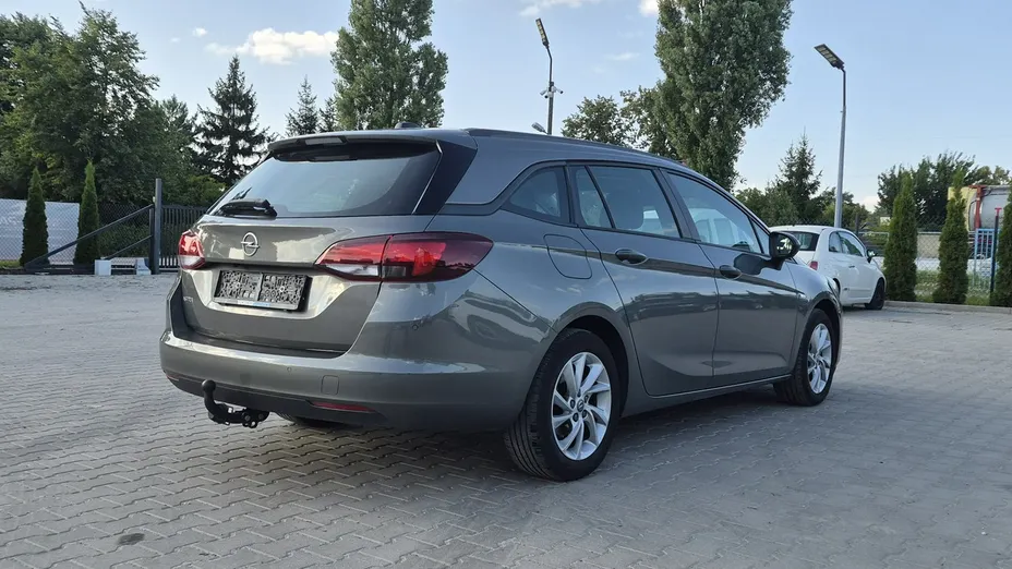 OPEL Astra -