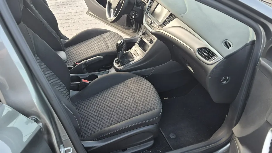 OPEL Astra -