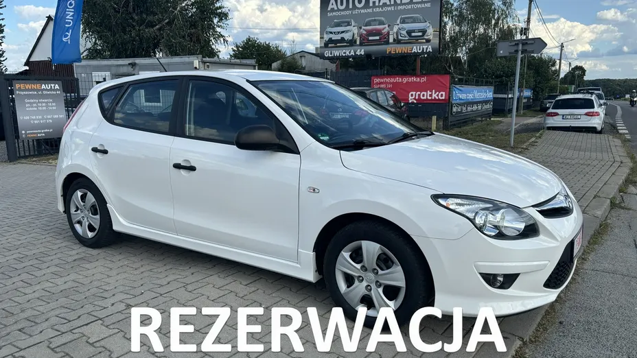 HYUNDAI i30 -