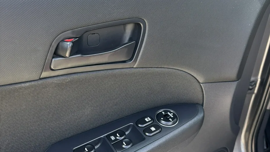 HYUNDAI i30 -
