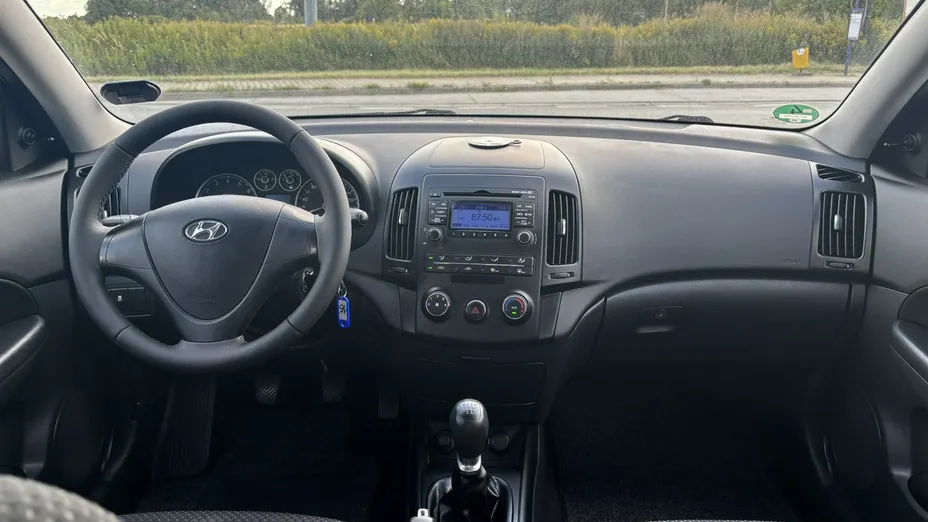 HYUNDAI i30 -