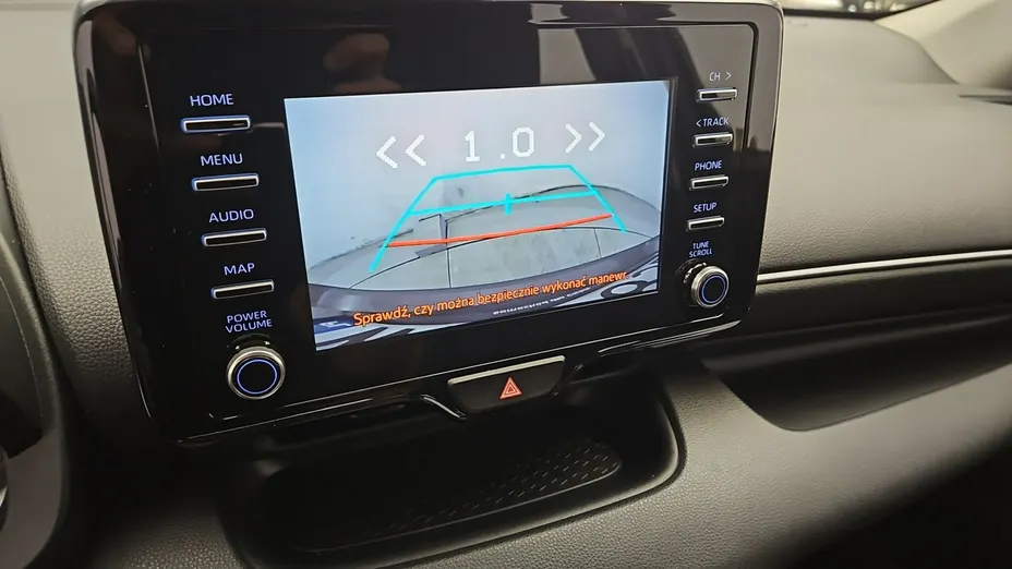 TOYOTA Yaris -