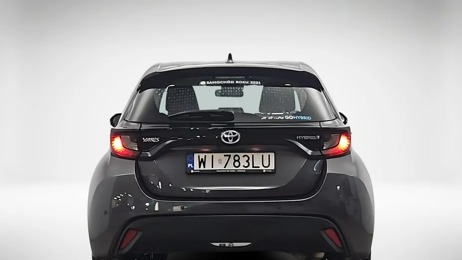 TOYOTA Yaris -