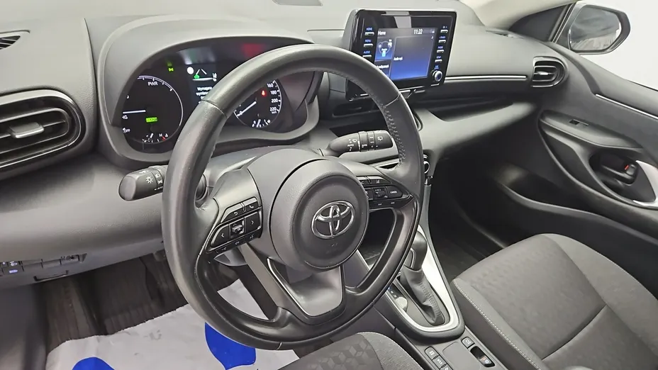 TOYOTA Yaris -