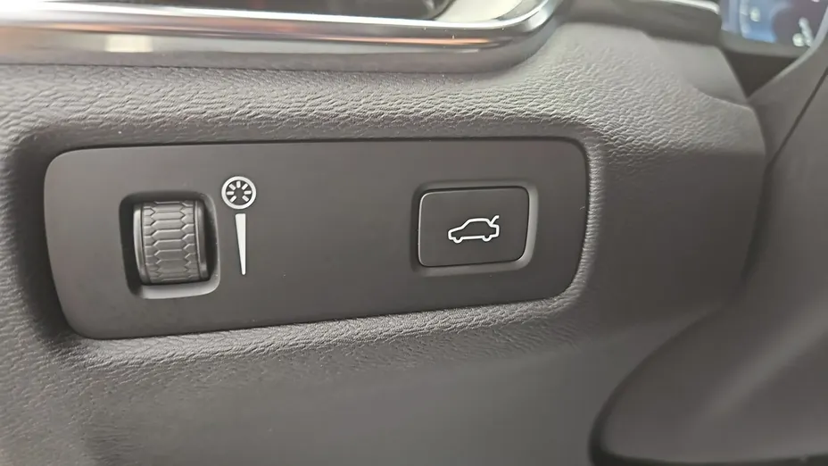 VOLVO S60 -