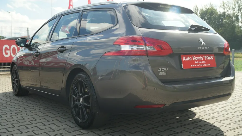 PEUGEOT 308 -