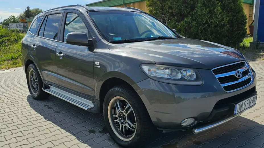 HYUNDAI Santa Fe -