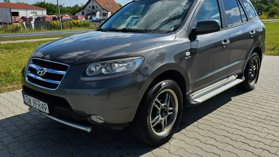 HYUNDAI Santa Fe -