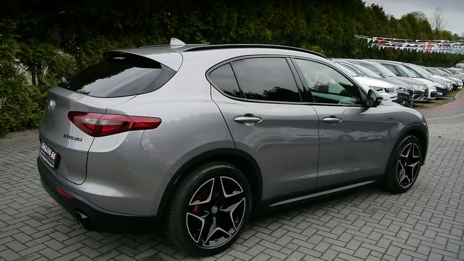 ALFA ROMEO Stelvio -