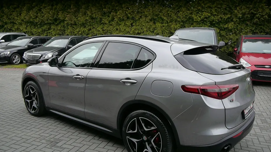ALFA ROMEO Stelvio -