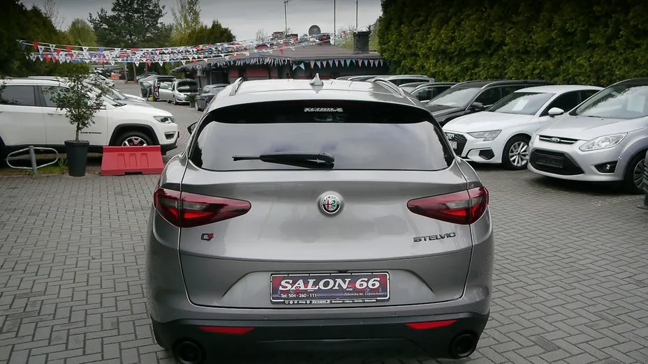 ALFA ROMEO Stelvio -