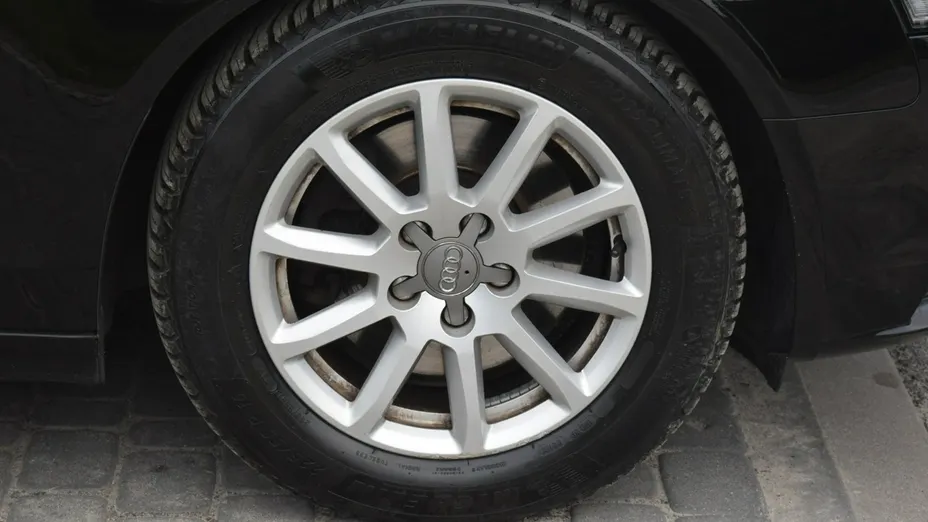 AUDI A4 Avant -