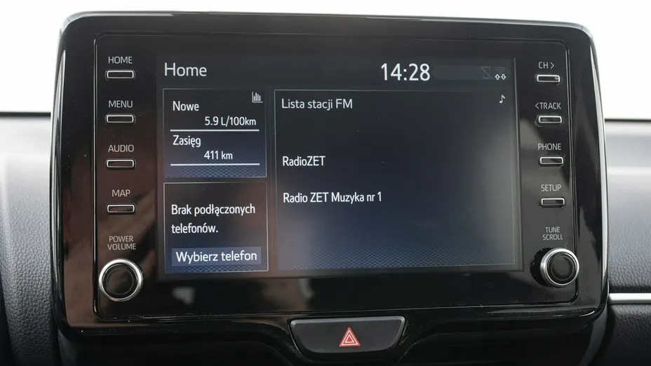TOYOTA Yaris -