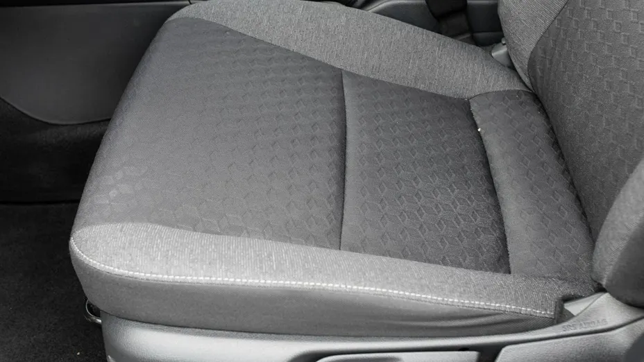 TOYOTA Yaris -