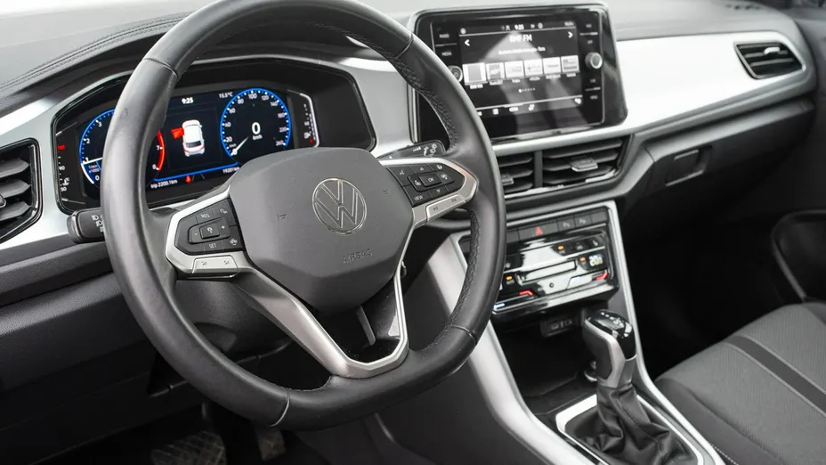 VOLKSWAGEN T-ROC -