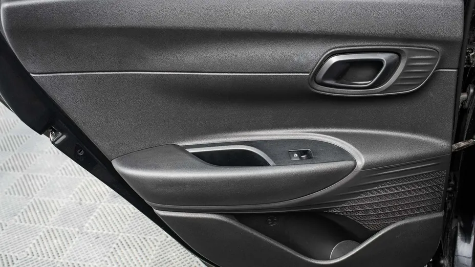 HYUNDAI i20 -