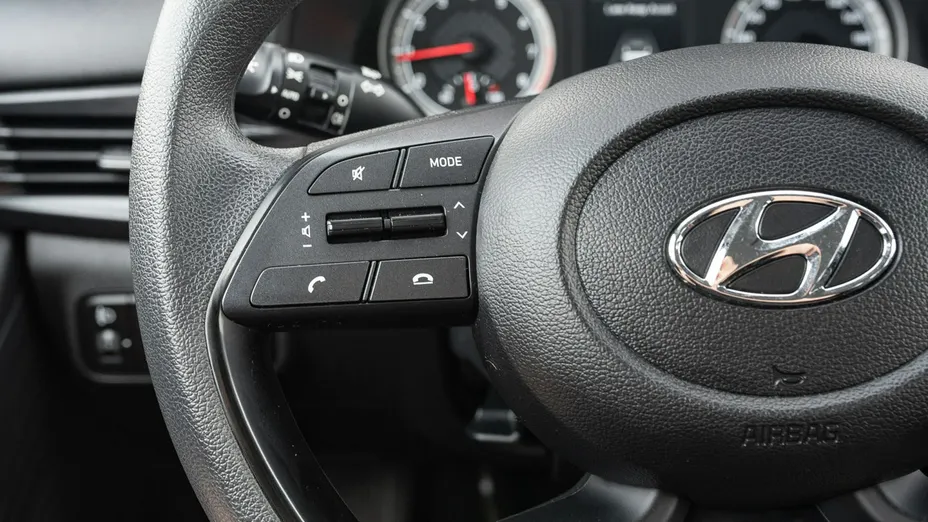 HYUNDAI i20 -