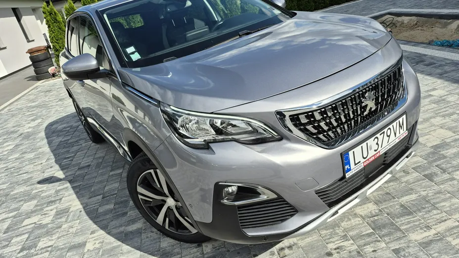 PEUGEOT 3008 -