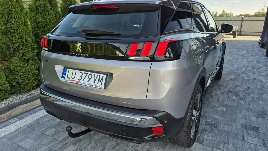 PEUGEOT 3008 -