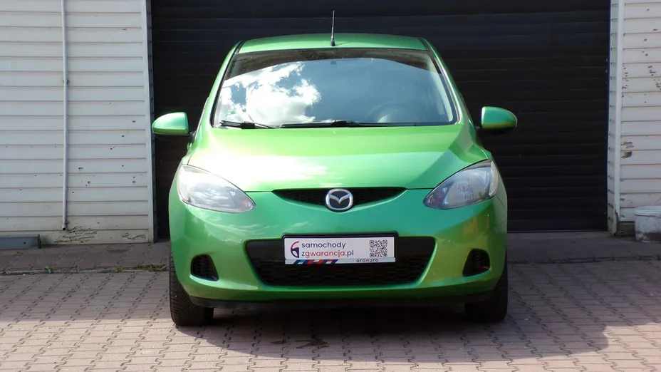 MAZDA 2 -