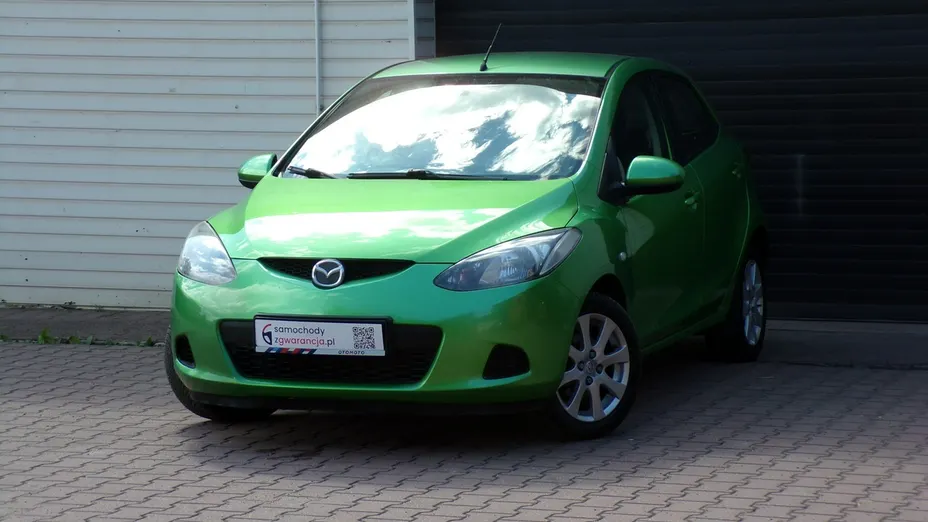 MAZDA 2 -