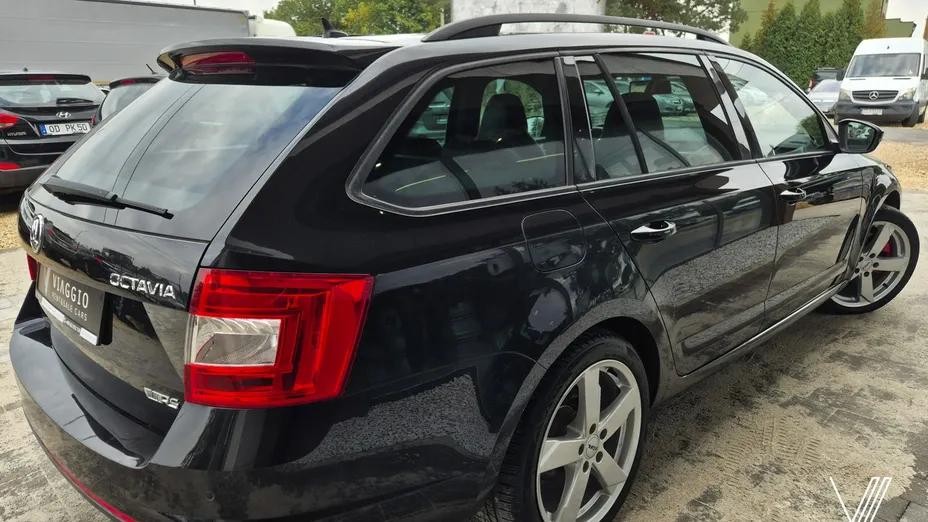 SKODA Octavia -