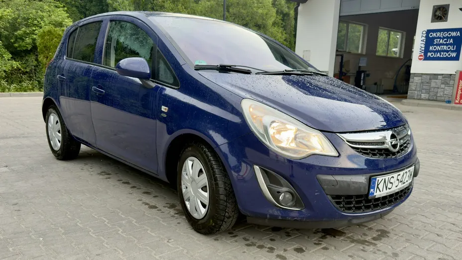 OPEL Corsa -