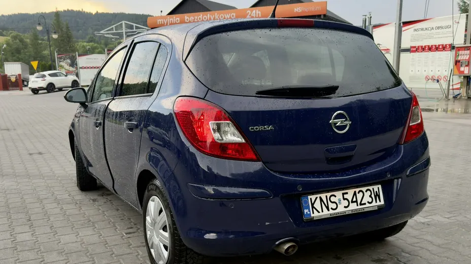 OPEL Corsa -