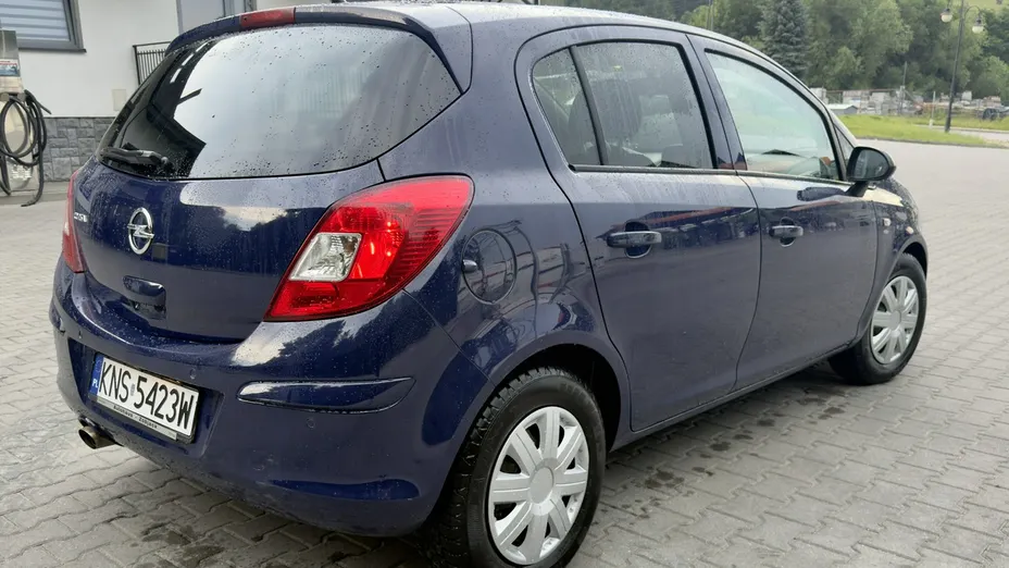 OPEL Corsa -