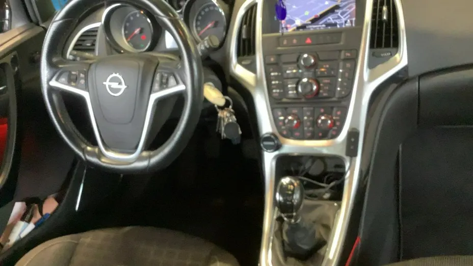 OPEL Astra -