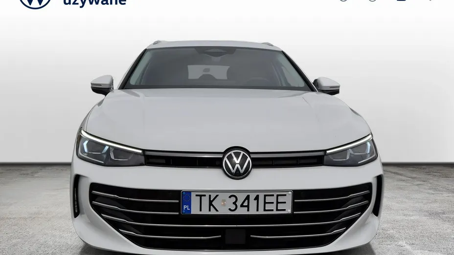 VOLKSWAGEN Passat -