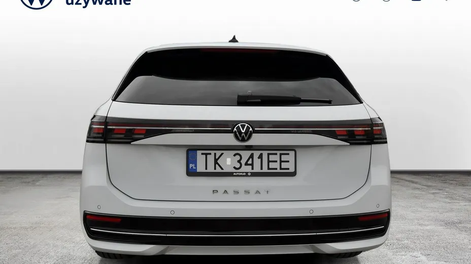 VOLKSWAGEN Passat -