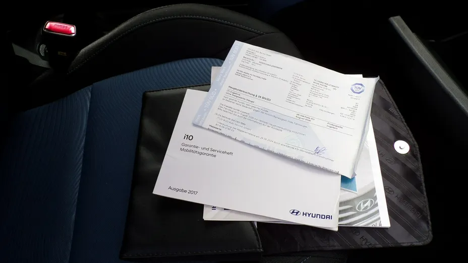 HYUNDAI i10 -