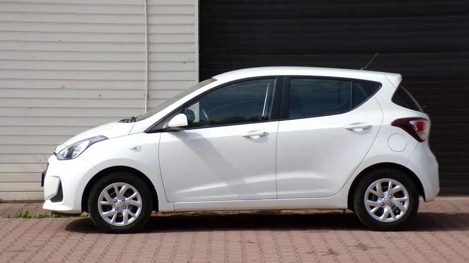 HYUNDAI i10 -