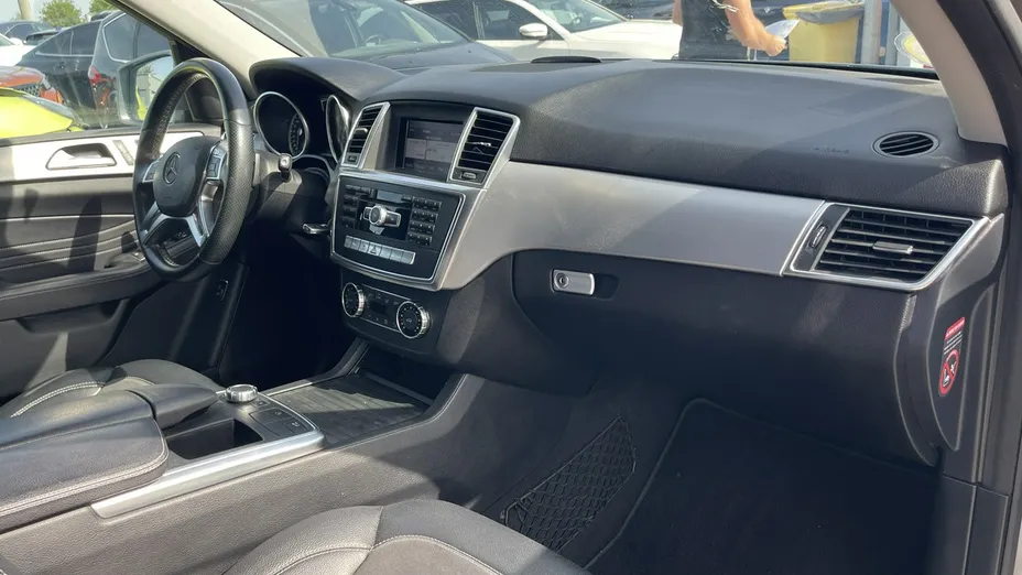 MERCEDES-BENZ ML -