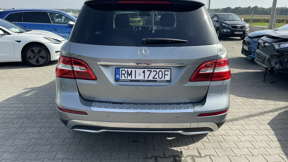 MERCEDES-BENZ ML -