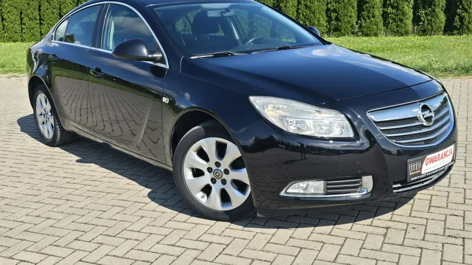 OPEL Insignia -