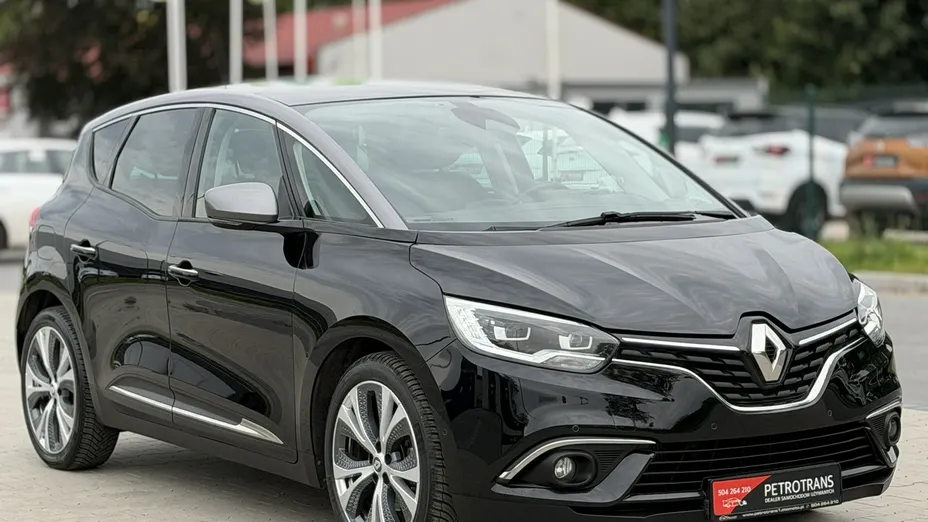RENAULT Scenic -
