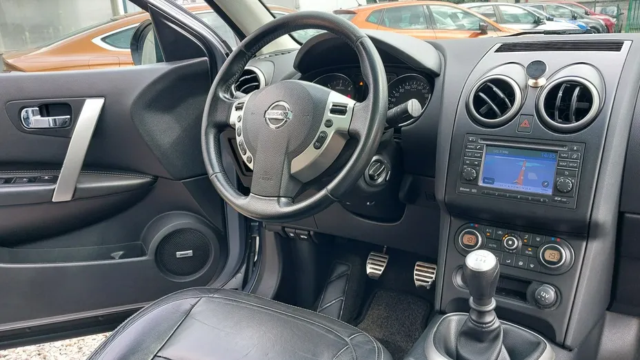 NISSAN Qashqai+2 -