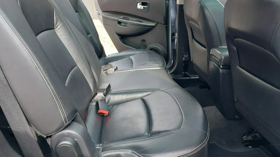 NISSAN Qashqai+2 -
