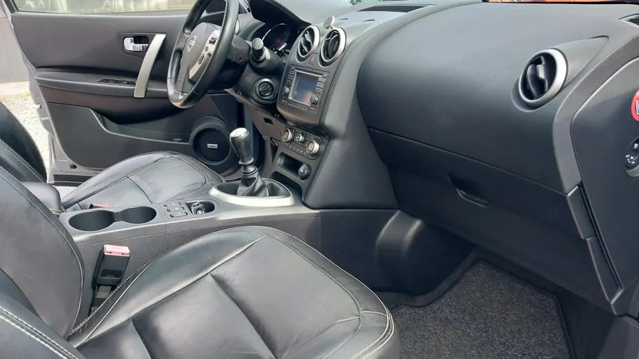 NISSAN Qashqai+2 -
