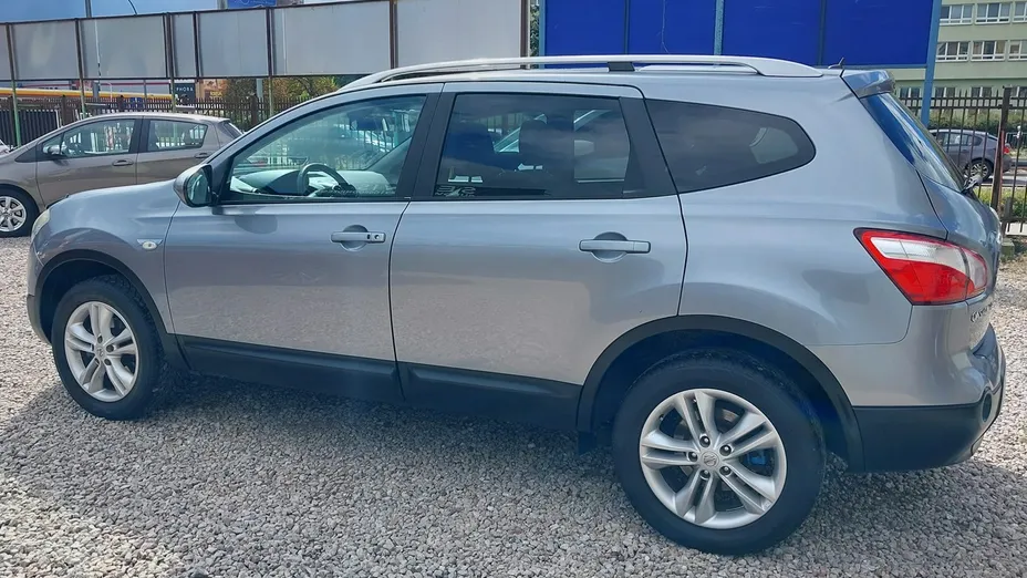 NISSAN Qashqai+2 -