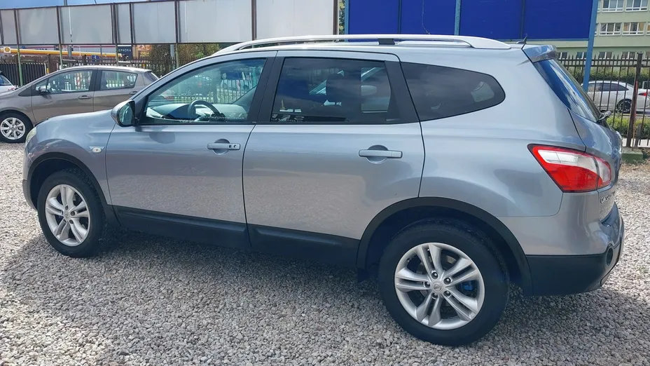 NISSAN Qashqai+2 -