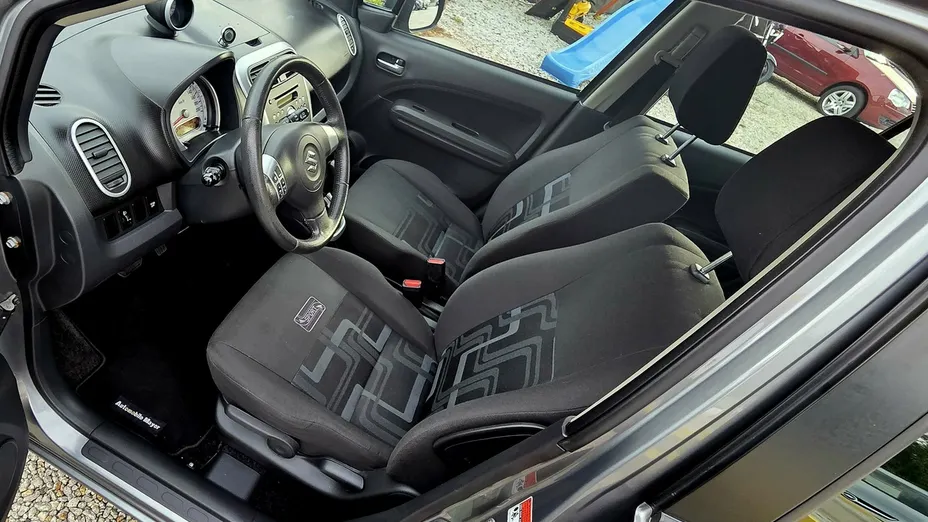 SUZUKI Splash -