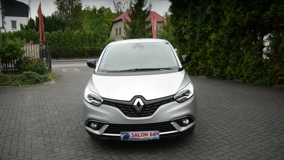 RENAULT Scenic -